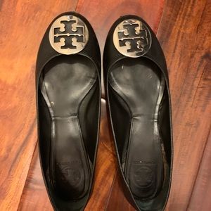 Mint condition Tory Burch black flats - size 10.